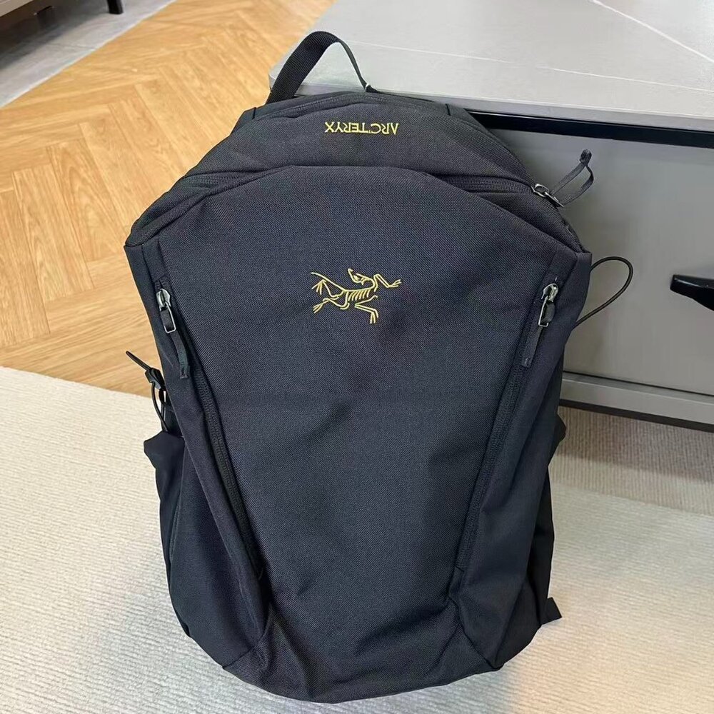 Arc'teryx Black & Gold Mantis 26L Backpack